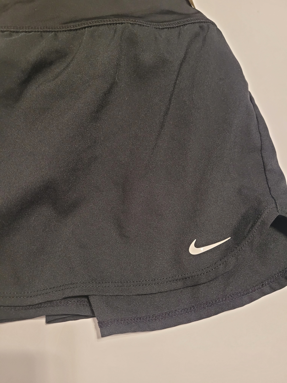Nike Black Women's Athletic Shorts - Picture 4 of 4